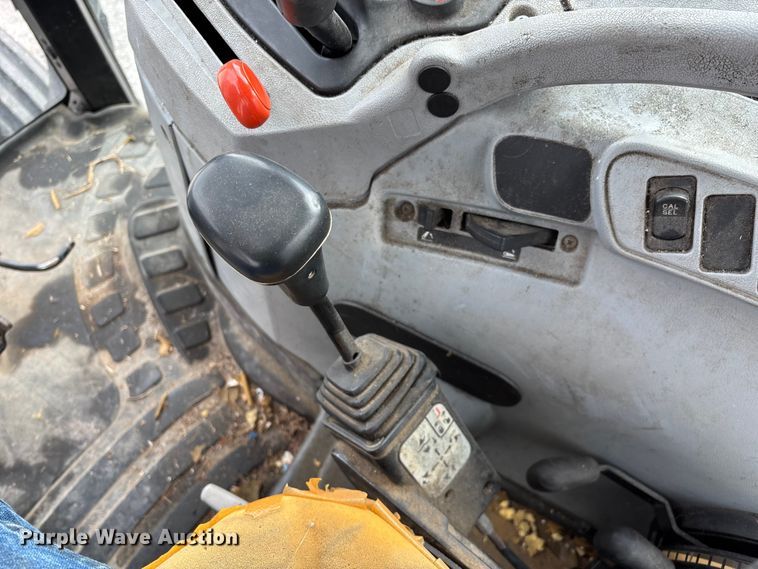 image for item FG0306 2008 New Holland T6020 tractor