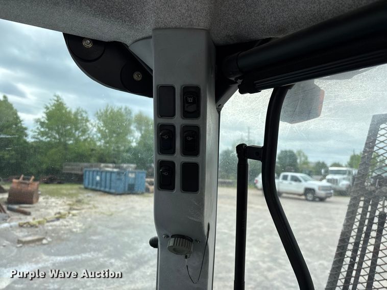 image for item FG0306 2008 New Holland T6020 tractor