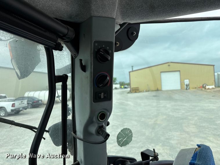 image for item FG0306 2008 New Holland T6020 tractor