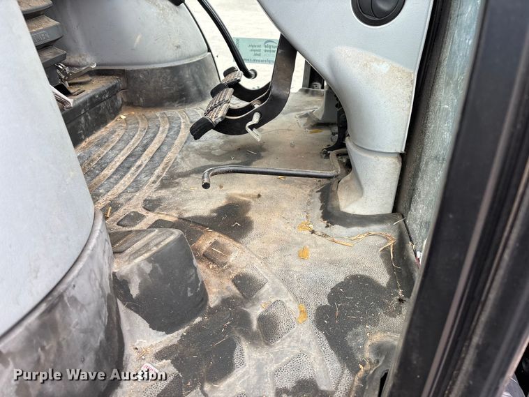 image for item FG0306 2008 New Holland T6020 tractor