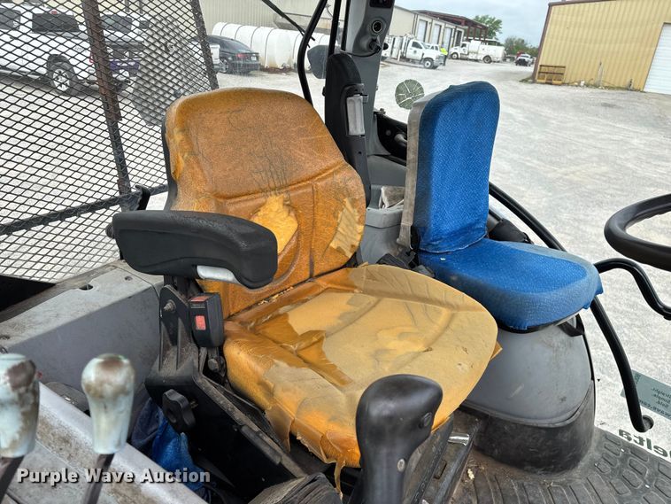 image for item FG0306 2008 New Holland T6020 tractor