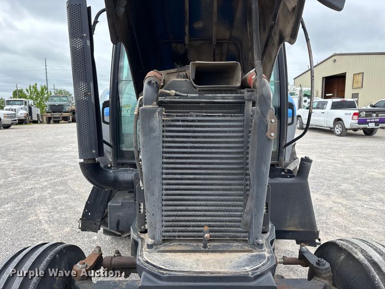 image for item FG0306 2008 New Holland T6020 tractor