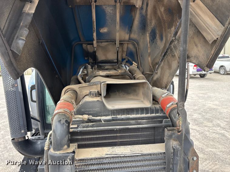 image for item FG0306 2008 New Holland T6020 tractor