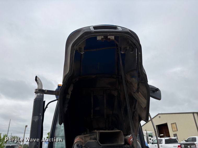 image for item FG0306 2008 New Holland T6020 tractor