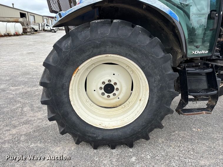 image for item FG0306 2008 New Holland T6020 tractor