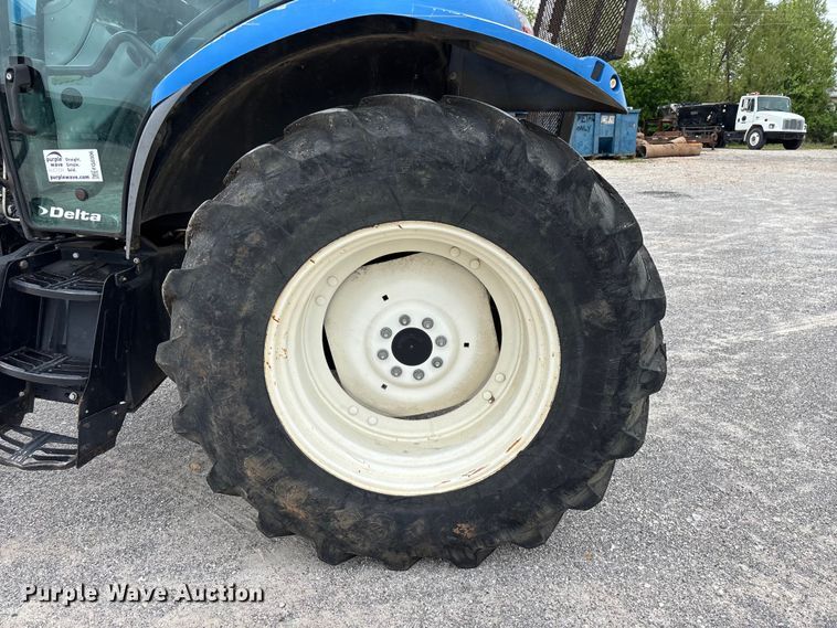 image for item FG0306 2008 New Holland T6020 tractor