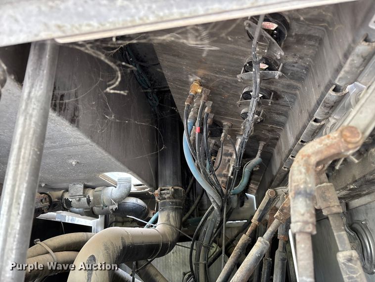 image for item FG0315 1996 E-One pumper fire truck