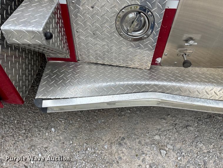 image for item FG0315 1996 E-One pumper fire truck