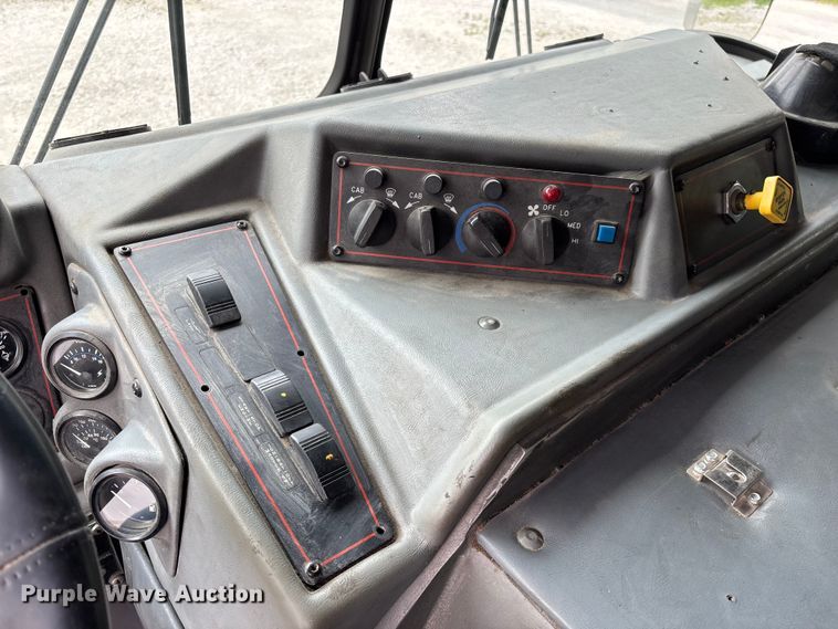 image for item FG0315 1996 E-One pumper fire truck