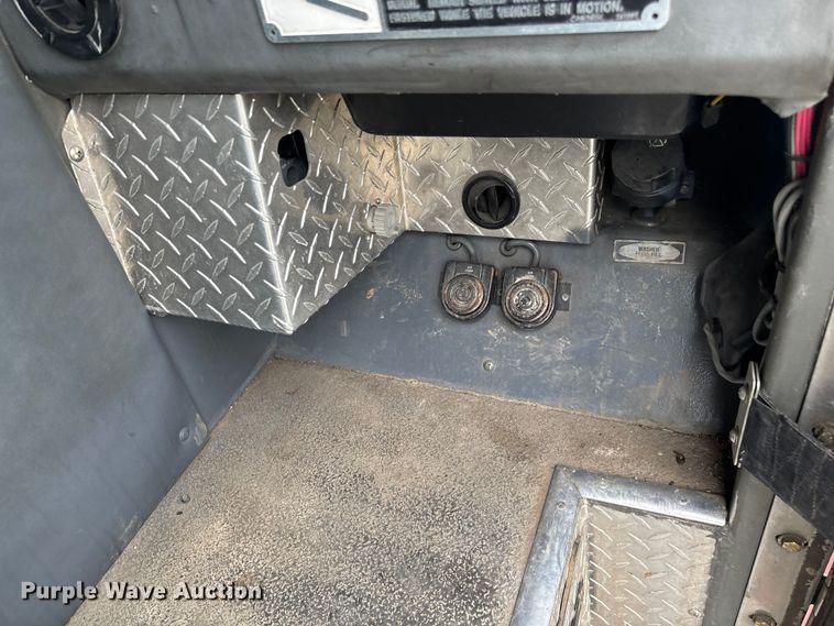 image for item FG0315 1996 E-One pumper fire truck