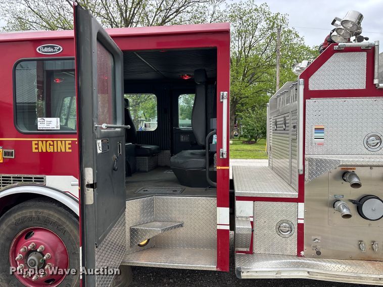 image for item FG0315 1996 E-One pumper fire truck