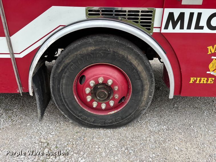 image for item FG0315 1996 E-One pumper fire truck