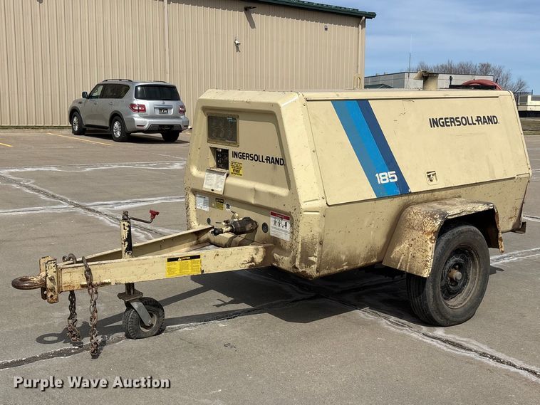 image for item FG2778 1989 Ingersoll Rand 185 air compressor
