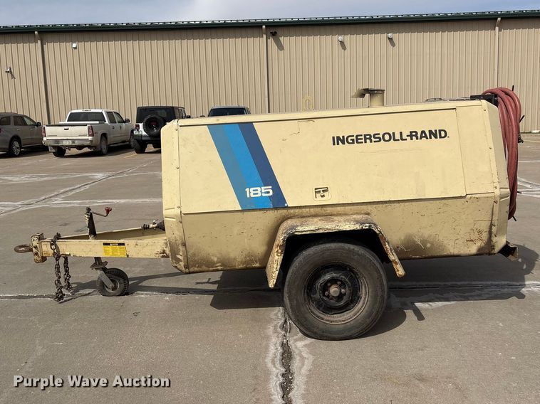 image for item FG2778 1989 Ingersoll Rand 185 air compressor