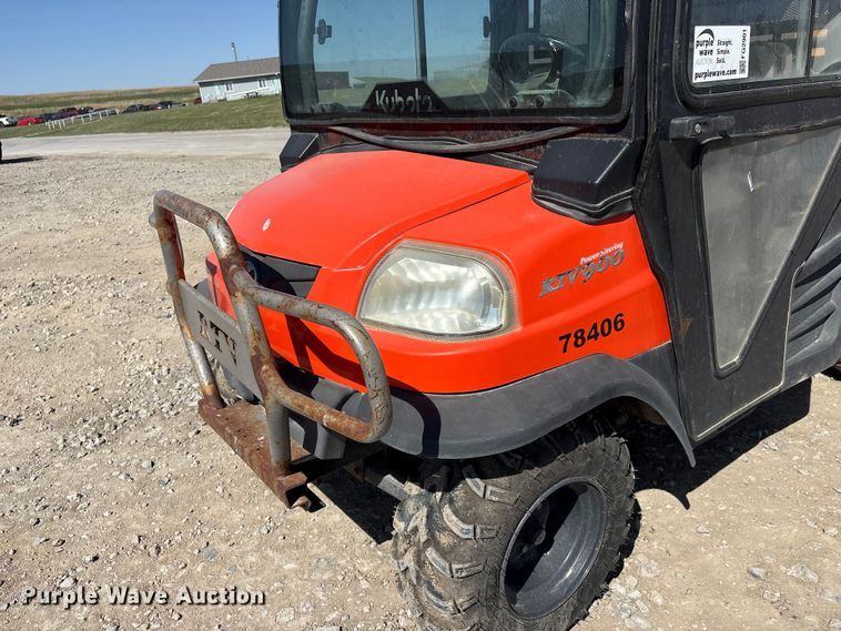 image for item FG2901 2004 Kubota RTV900 utility vehicle