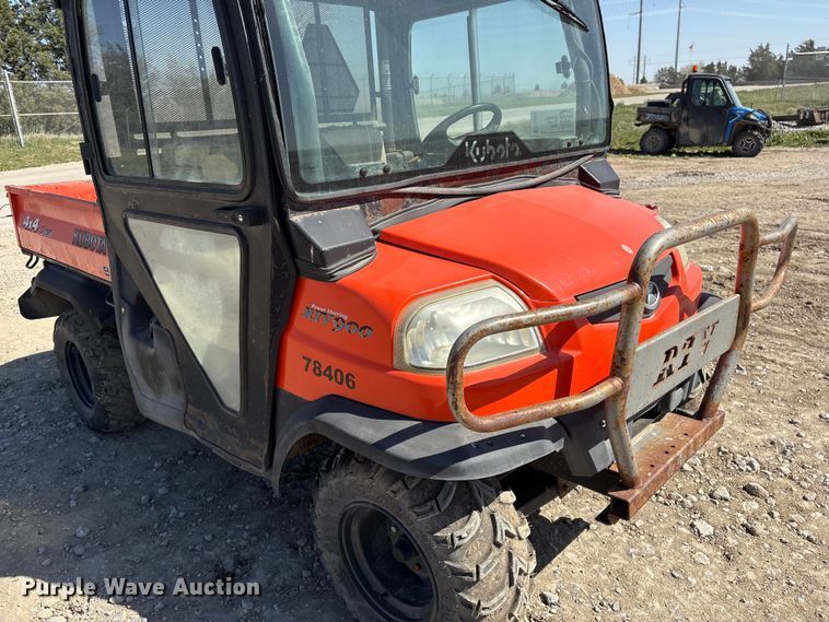 image for item FG2901 2004 Kubota RTV900 utility vehicle