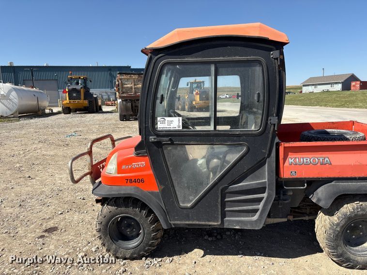 image for item FG2901 2004 Kubota RTV900 utility vehicle