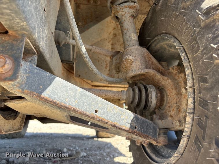 image for item FG2901 2004 Kubota RTV900 utility vehicle