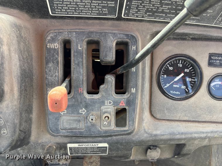 image for item FG2901 2004 Kubota RTV900 utility vehicle