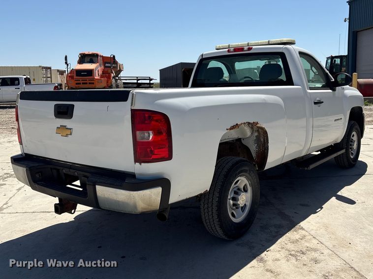 image for item FG2903 2010 Chevrolet Silverado 2500HD pickup truck