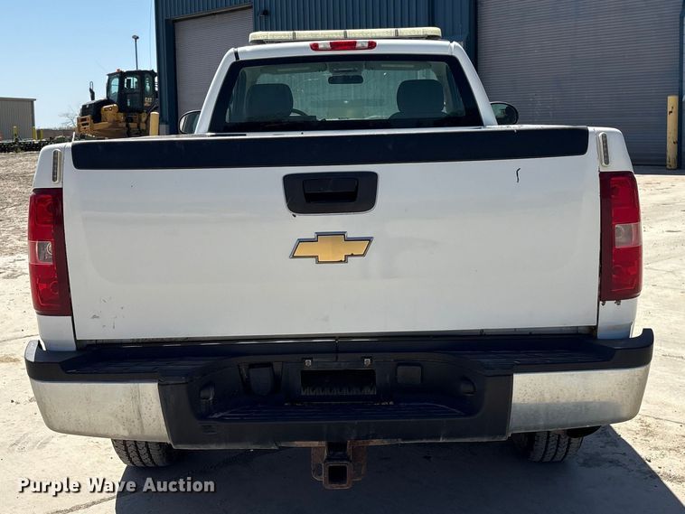image for item FG2903 2010 Chevrolet Silverado 2500HD pickup truck
