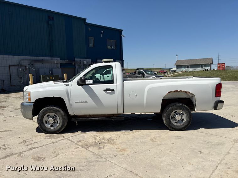 image for item FG2903 2010 Chevrolet Silverado 2500HD pickup truck
