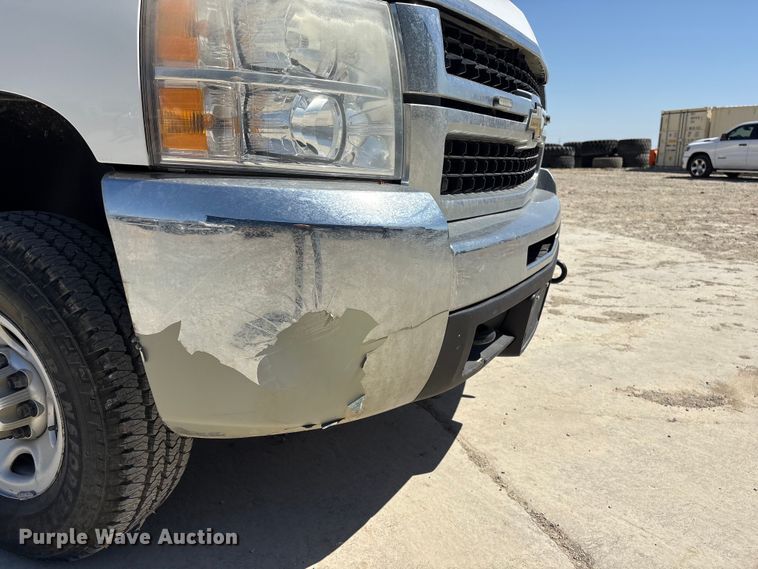 image for item FG2903 2010 Chevrolet Silverado 2500HD pickup truck