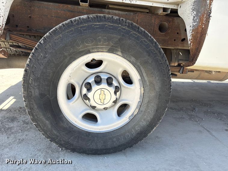 image for item FG2903 2010 Chevrolet Silverado 2500HD pickup truck