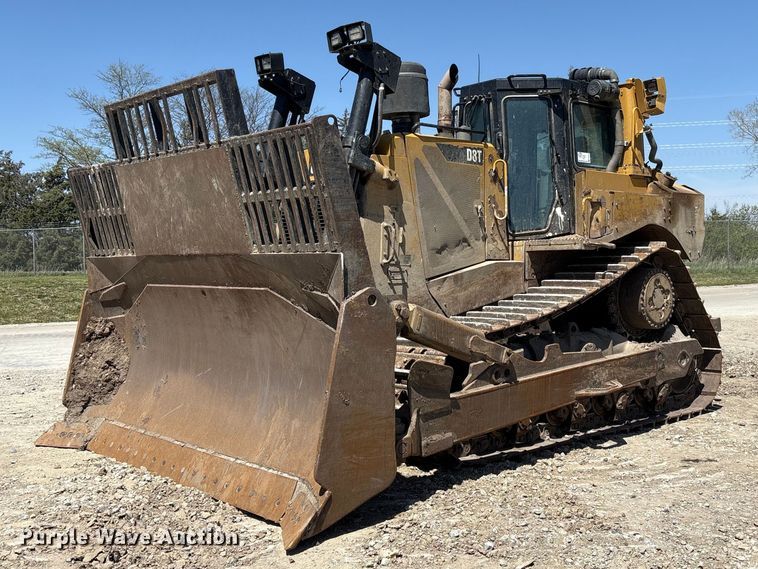 image for item FG2904 2015 Caterpillar D8T dozer