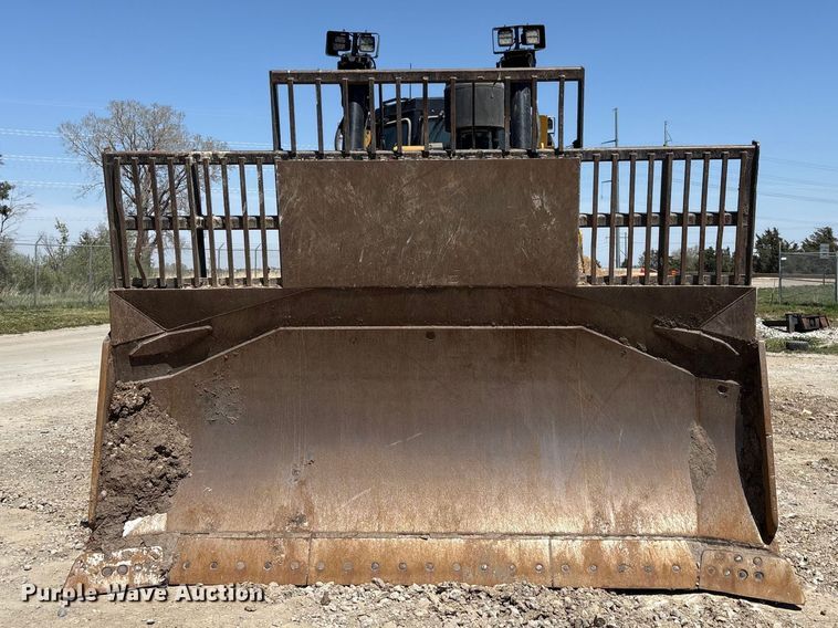 image for item FG2904 2015 Caterpillar D8T dozer