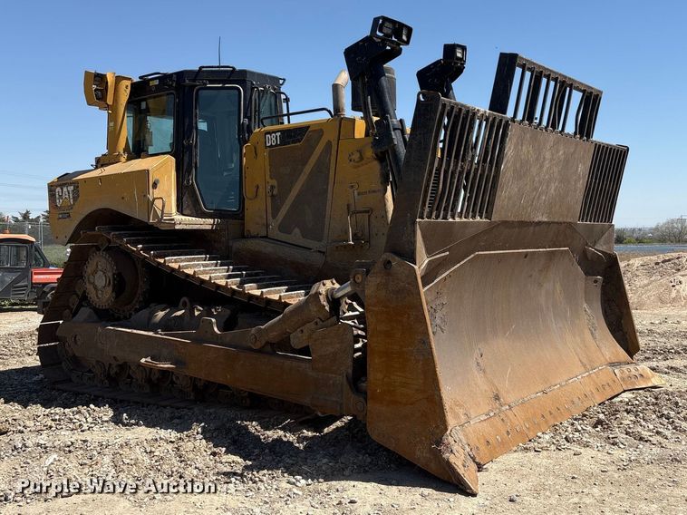 image for item FG2904 2015 Caterpillar D8T dozer