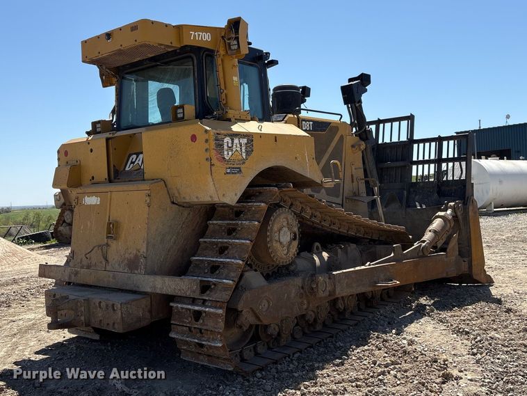 image for item FG2904 2015 Caterpillar D8T dozer