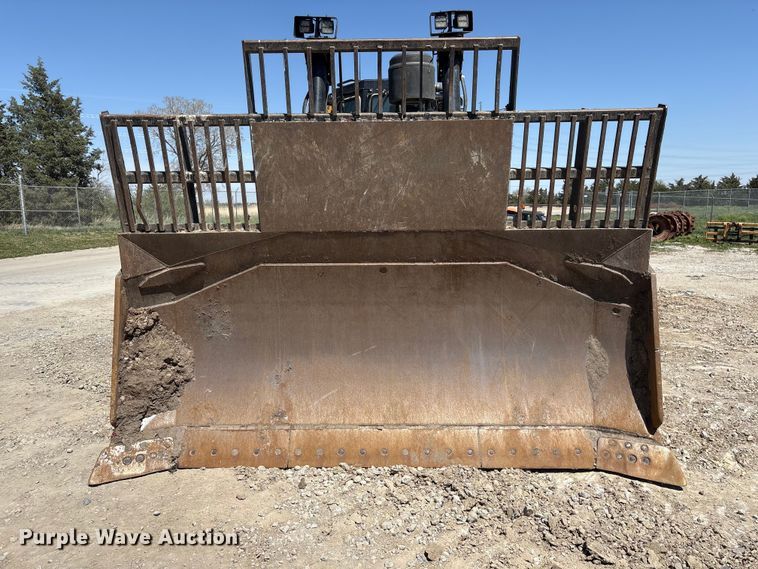 image for item FG2904 2015 Caterpillar D8T dozer