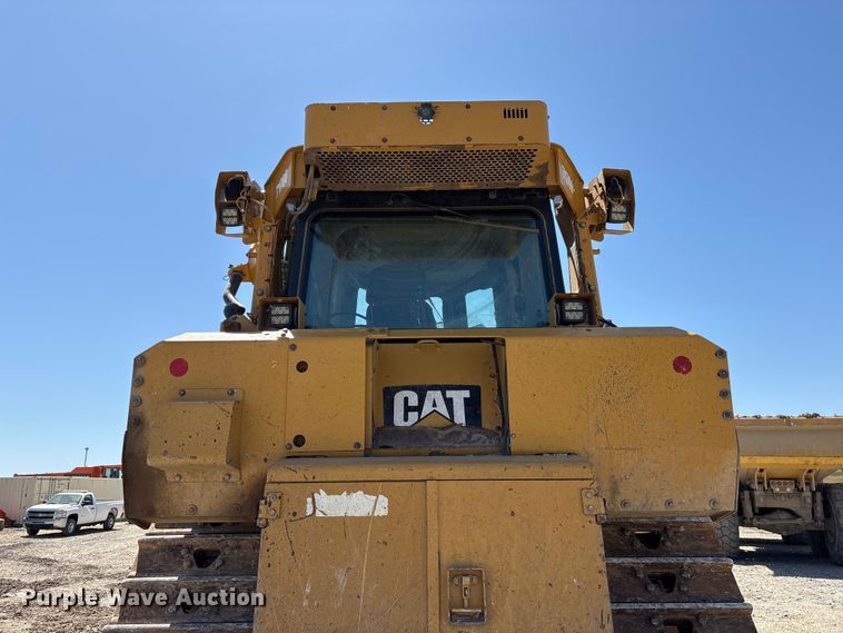 image for item FG2904 2015 Caterpillar D8T dozer