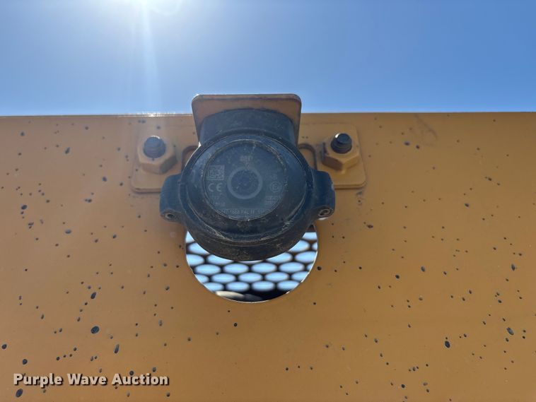 image for item FG2904 2015 Caterpillar D8T dozer