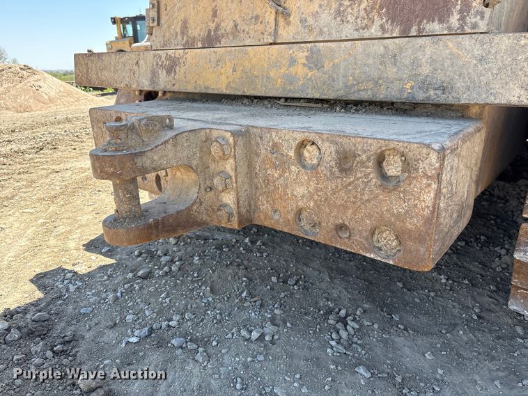 image for item FG2904 2015 Caterpillar D8T dozer
