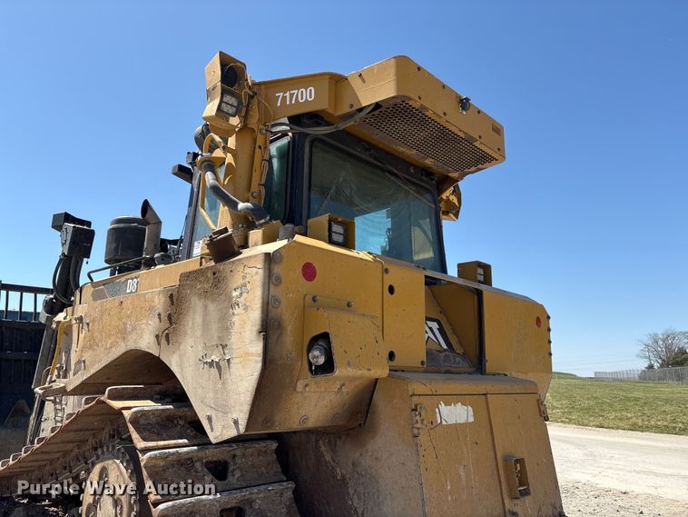 image for item FG2904 2015 Caterpillar D8T dozer