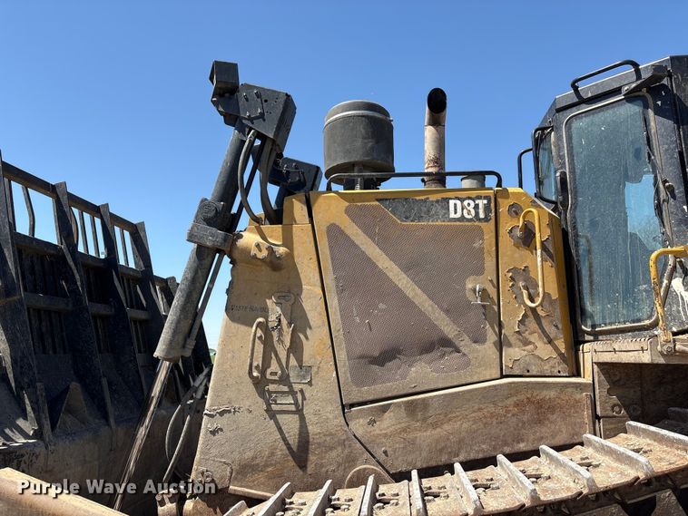 image for item FG2904 2015 Caterpillar D8T dozer