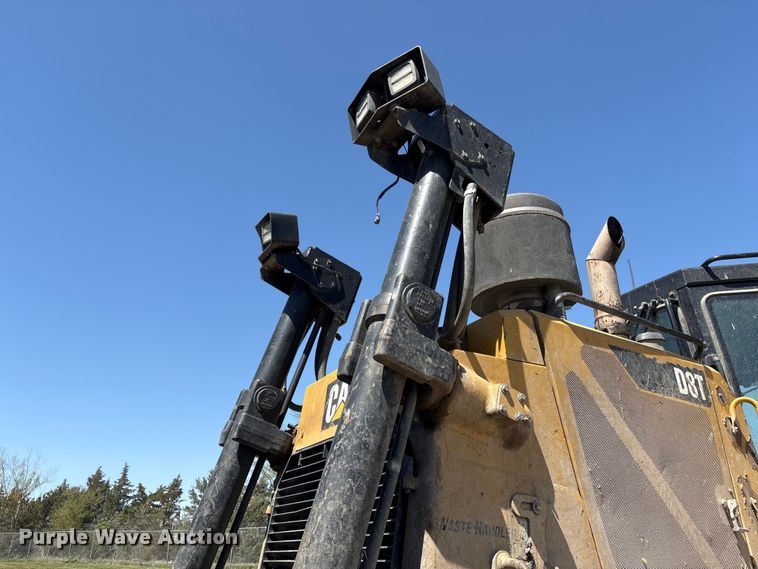 image for item FG2904 2015 Caterpillar D8T dozer