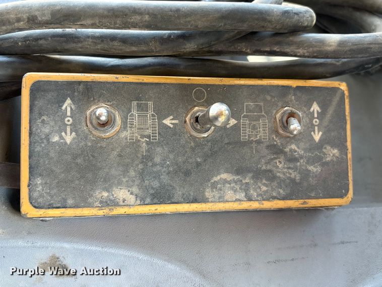 image for item FG2904 2015 Caterpillar D8T dozer