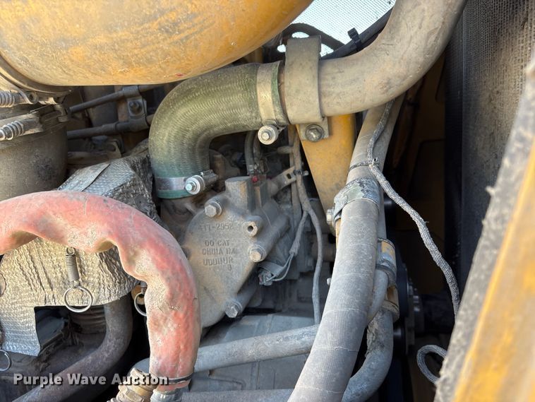 image for item FG2904 2015 Caterpillar D8T dozer