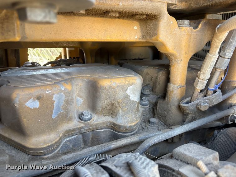 image for item FG2904 2015 Caterpillar D8T dozer