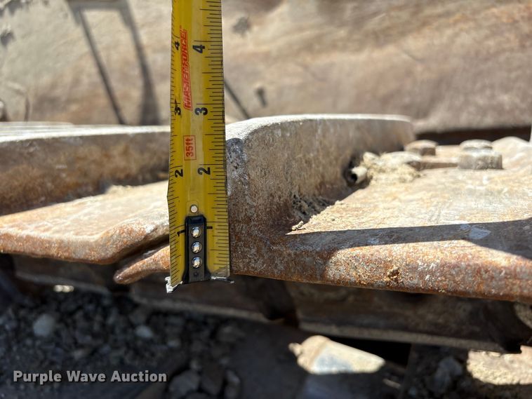 image for item FG2904 2015 Caterpillar D8T dozer