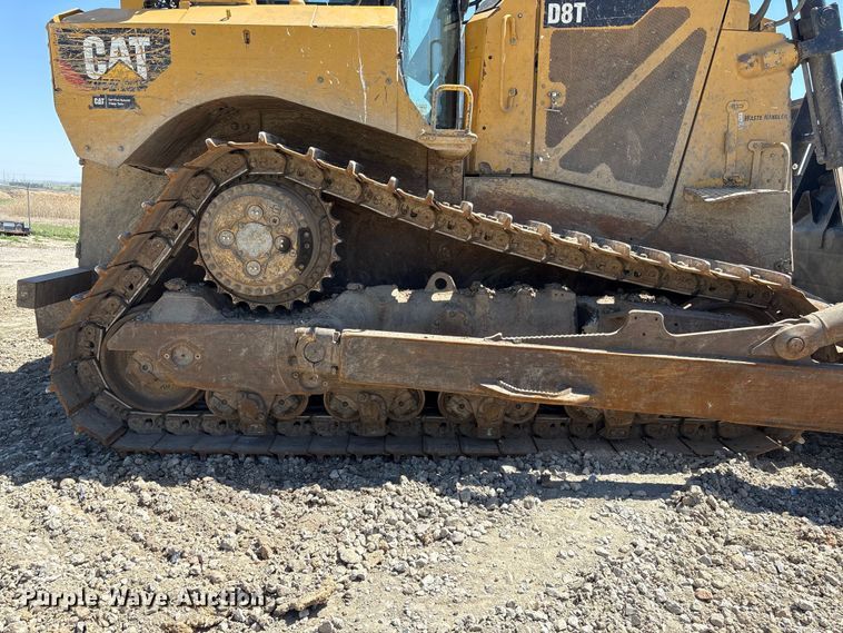 image for item FG2904 2015 Caterpillar D8T dozer