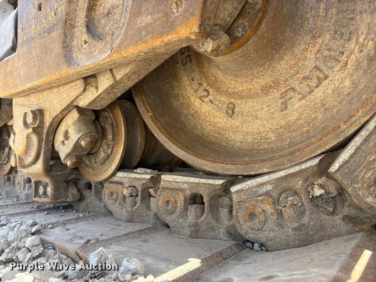 image for item FG2904 2015 Caterpillar D8T dozer