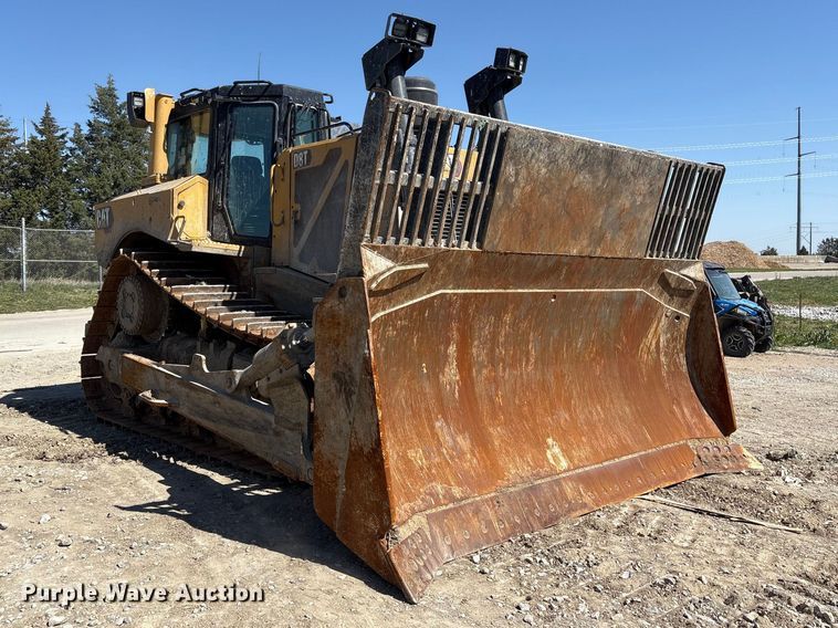 image for item FG2905 2021 Caterpillar D8T dozer