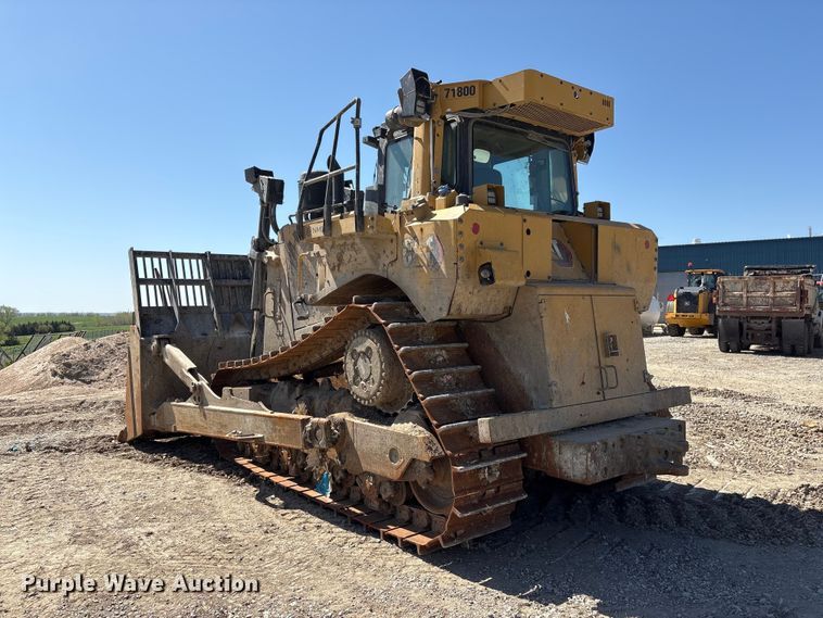 image for item FG2905 2021 Caterpillar D8T dozer