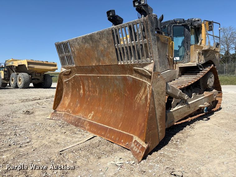 image for item FG2905 2021 Caterpillar D8T dozer