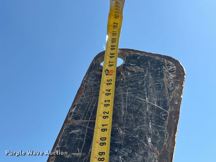 image for item FG2905 2021 Caterpillar D8T dozer