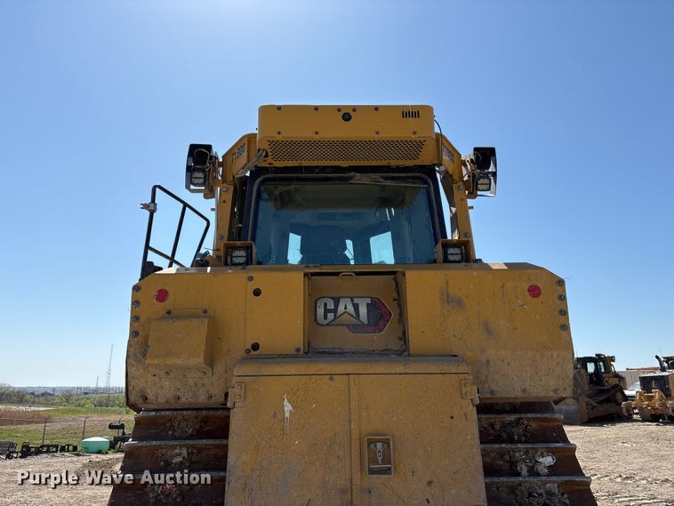 image for item FG2905 2021 Caterpillar D8T dozer